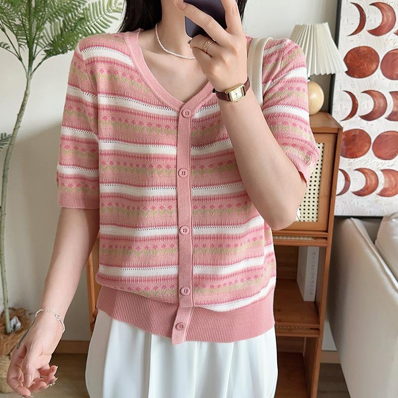 Rosa Chic Cardigan 2024